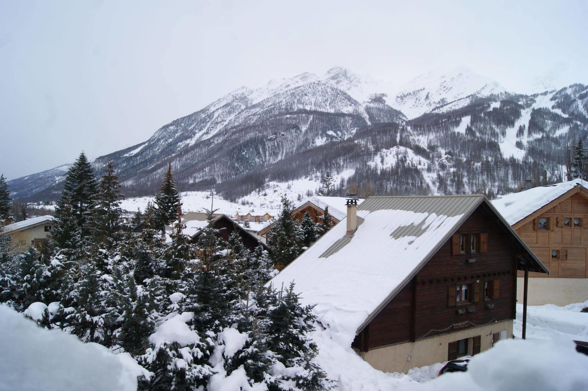Auberge De Violaine Le Monêtier-les-Bains Dış mekan fotoğraf